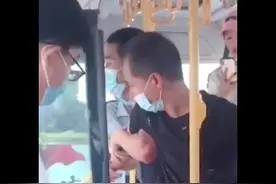 帅小伙抓小偷被威胁霸气回怼：没事，我是警察，不怕你记图片