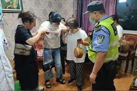 四川女子打麻将摸到杠上花激动到昏厥 被120送医图片