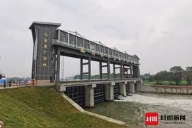 跨越半世纪的期待 四川中部旱区156千米“人工天河”通水图片