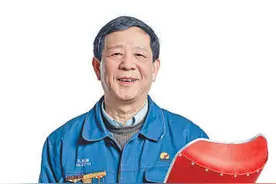 “做工人要做到最好”（奋斗百年路 启航新征程·“七一勋章”获得者）图片