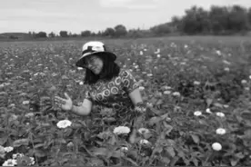 和儿子一起考研，“奔五”的妈妈顺利考上：爱美爱学习，要像小姑娘一样生活图片