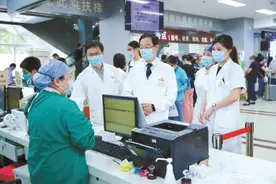 打造兼具高度和温度的卓越诊疗高地——上海市肺科医院院长艾开兴畅谈“管理”图片