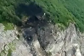 果然视频 | 俄失联客机坠毁地点被发现，悬崖一片焦黑图片