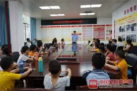 南宁多个城区开办暑假公益班，青少年可免费参加图片