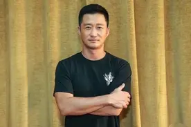 硬汉！粉丝晒吴京全身受伤汇总图，全身缝100多针图片