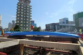 郑州二七广场隧道离地铁4米多，建设堪称“心脏搭桥”图片