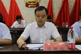河南省商丘市柘城县人大常委会决定王景宇为柘城县人民政府代理县长图片