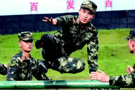 从特战队员到后勤尖兵图片