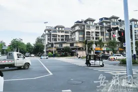 20分钟7辆“老头乐”上路还不止老人开 记者调查其安全隐患日益凸显图片