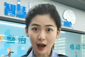 2021年8月1号以后，在深圳骑电动自行车不戴头盔处罚200视频封面