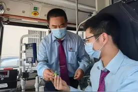 大热天，开公交车要特别当心！防疲劳、警盲区、稳情绪，63路很用心图片
