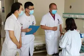 女子半夜口渴，拿起“矿泉水”就喝，竟是管道疏通剂图片