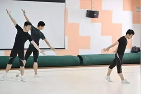 征程 | 健美操让他们成为“一家人”，让体育完善学生的人生图片