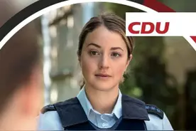 德国执政党假女警竞选海报引真警察不满图片