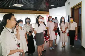 “纪念周恩来总理珍品展”在石龙镇展出反响热烈图片