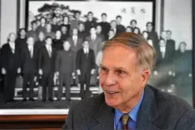 美国前驻华大使洛德追忆50年前随基辛格秘密访华图片