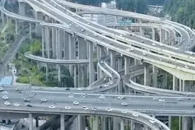 中国基建刷屏TikTok，外国网友被帅到，美媒苦涩：想学又学不来……图片