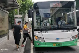 填补交通空白，531、589、710等三条公交线路调整走向图片