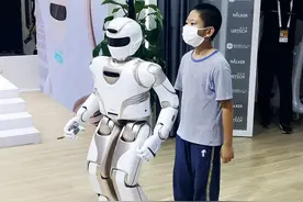 大江东｜“AI解忧杂货铺”，酷炫漫溢，引人入胜图片
