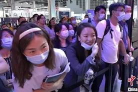 格斗机器人亮相世界人工智能展 最小6岁选手参赛引爆全场图片