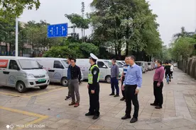 东莞高埗清理建筑退让红线停车位140余个图片
