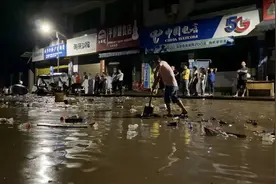渠江流域洪峰过境 巴中达州等地全力以赴防汛减灾救灾图片