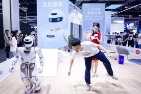 优必选：世界机器人行业的未来在中国图片