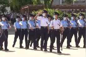 超燃！香港警察学院结业式，升旗环节首次以中式步操进行图片