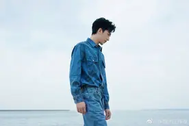 许魏洲夏日海风大片曝光 文艺少年范儿清爽迷人图片