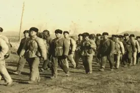 素未谋面，非亲非故，他却跨越半个世纪去找“他”图片
