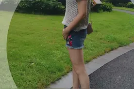 不愁明月尽，自有“”来。暗香：夏季女士钩针套头衫图片