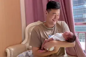 恭喜！广东男篮中锋苏伟妻子生三胎 喜得贵子图片