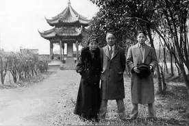 丁聪父子与小丁书屋图片