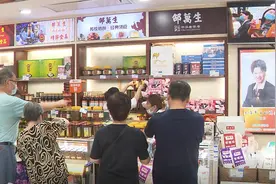 夏日高温来袭，黄泥螺、南风肉大受市民追捧图片