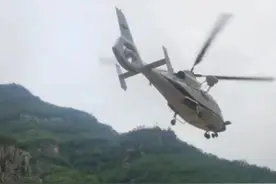 焦作山洪暴发，村民被困屋顶树上！直升机正搜寻可能失踪人员图片