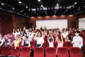 “让世界读懂中国”大宁学子用英语讲中国故事图片