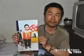 24年寻子路郭刚堂曾和儿子“擦肩而过”, 郭振现在是教师，模样随父亲多一些图片