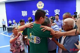 电影《失孤》原型认亲成功 律师解读：大部分养父母未被追责图片