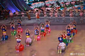 第十四届全国学生运动会开幕图片