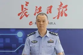 网友反映渣土车路面抢行、随意加塞，市交管局：已对涉事企业下达整改通知书图片
