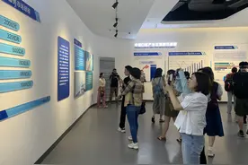 两岸媒体川渝行 感受天府新航程+“临空”新机遇图片