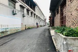 河南汝州市小屯镇玉王村：昔日泥泞路变幸福路图片