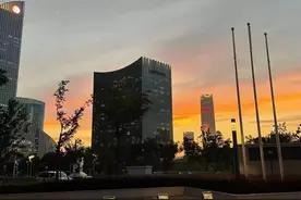 美图来袭！今日份夏日限定绝美晚霞，你拍到了吗？图片