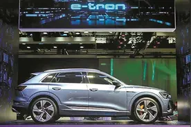 豪华车“三大三小”座次落定图片