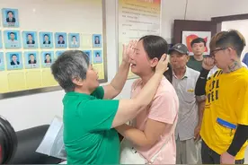 海报直击丨山东“神笔警探”首次为聋哑人模拟画像 助徐州女子24天找到失散28年的母亲图片