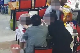 女子深夜撸串被搭讪劝酒命丧烧烤店，相关人员都被判有责视频封面