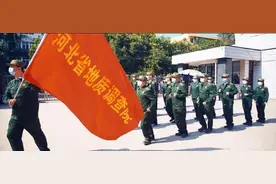 迈向新征程 谱写新篇章图片