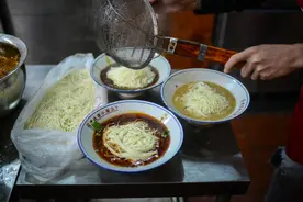 “遇见小面”完成超1亿元融资 连锁中餐成风投新宠 食品安全成扩张难题图片