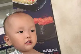 奥运战疫｜抗疫宝宝“小汤圆”一岁半：灰暗时，他带来生的希望；磨难前，他带来生活的信念图片