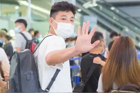 体坛联播｜武磊返回西班牙继续留洋，格里兹曼有意重返马竞图片